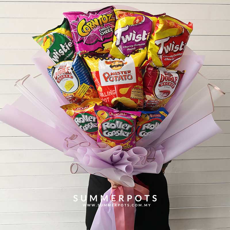 An Epic Snack Bouquet by Summer Pots, one of the top florist in KL, to brighten up graduation day of your beloved friends and family!