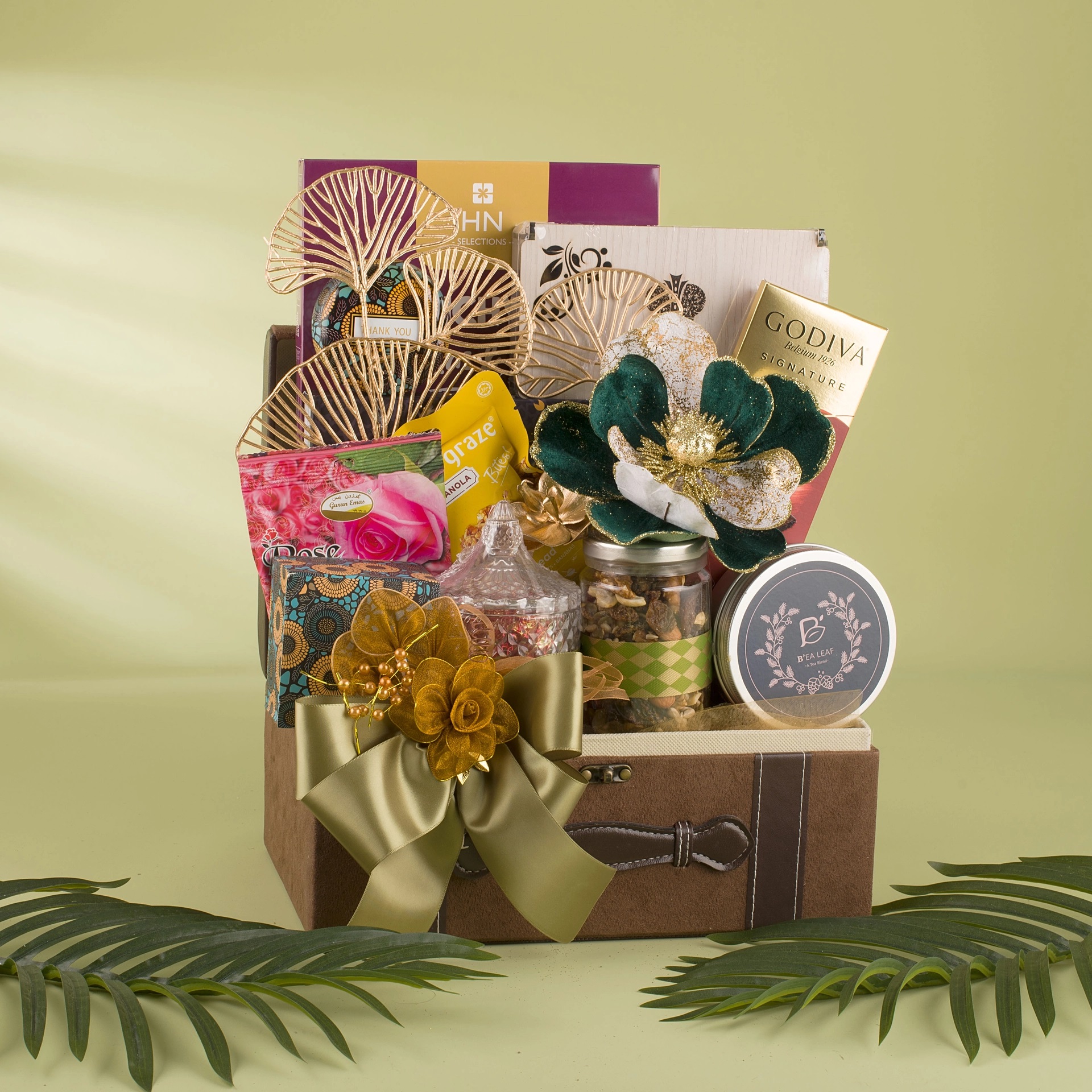 Raya Hamper 11