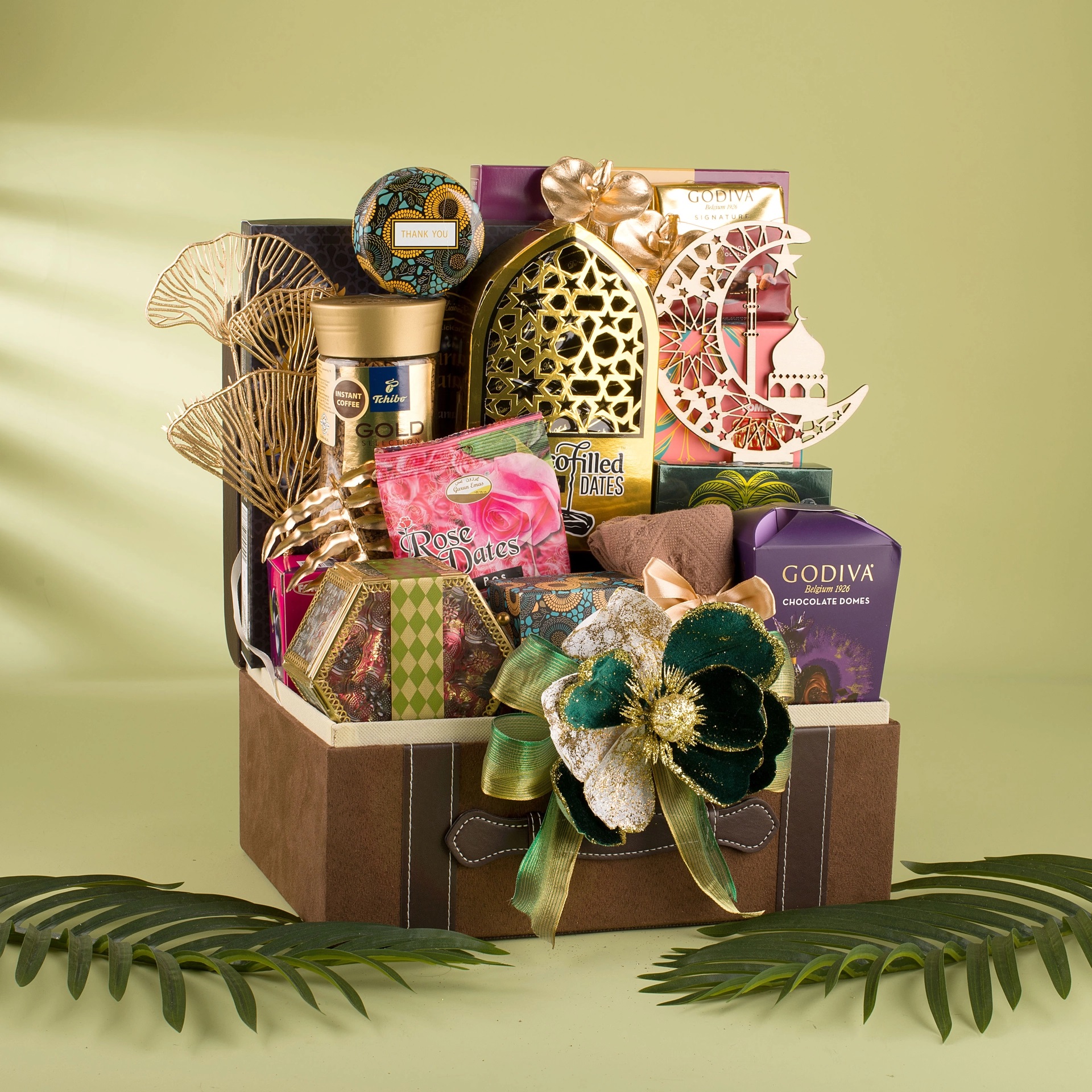 Raya Hamper 13