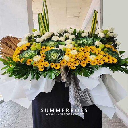 Condolence Stand 212