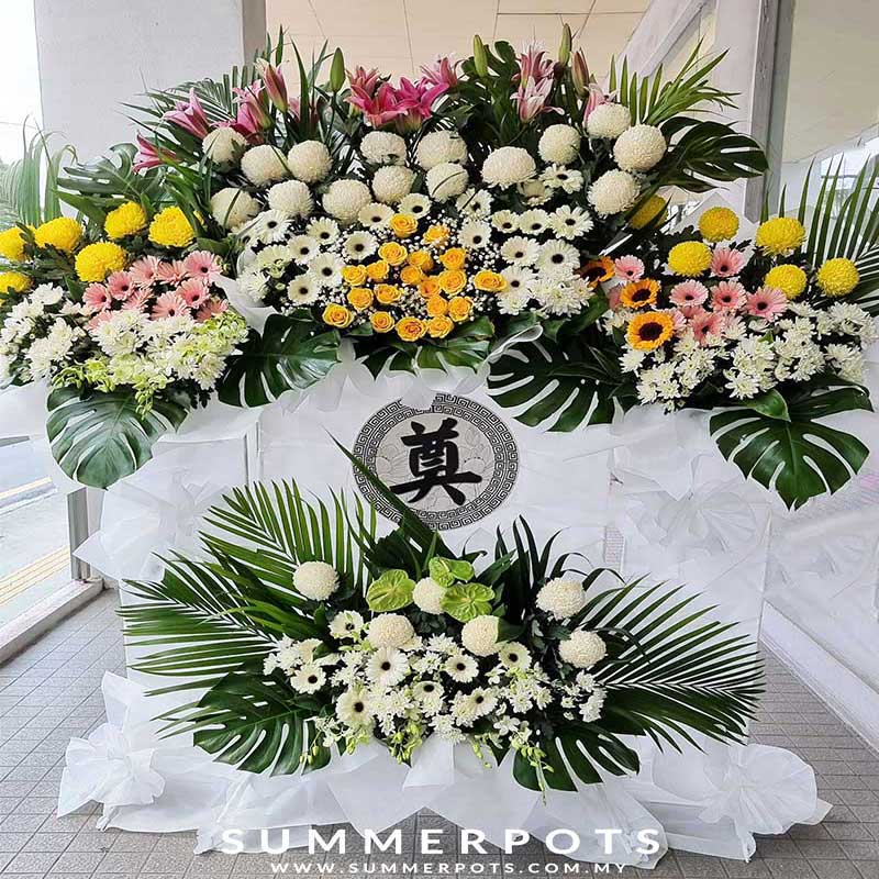 Condolence Stand 239