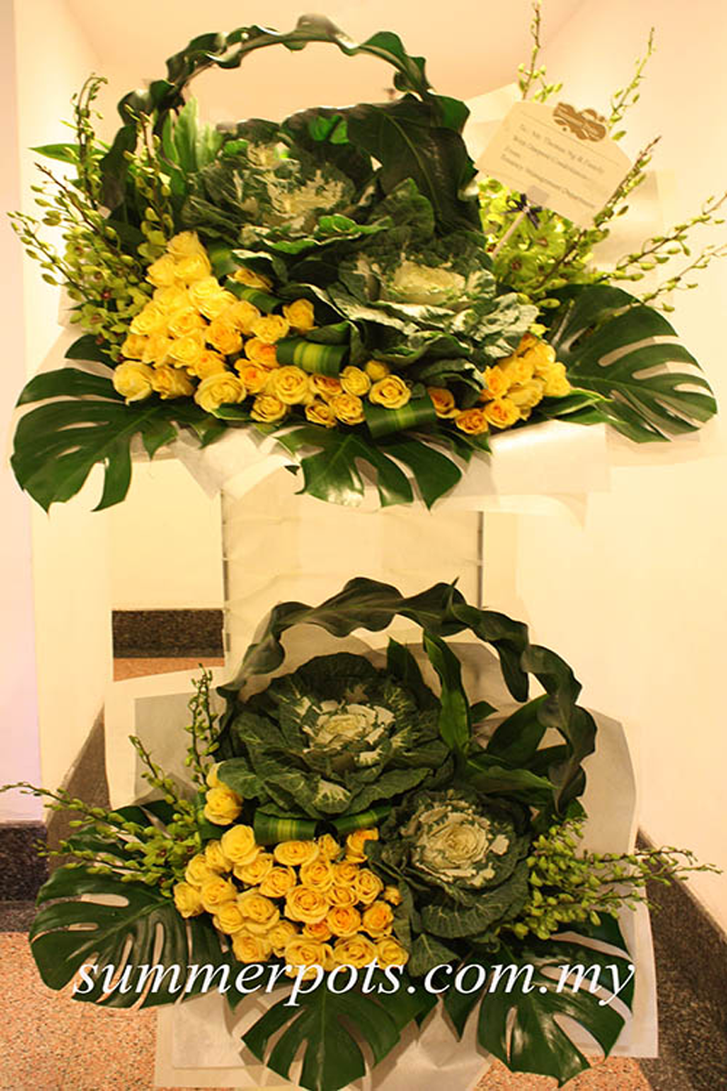 Condolence Stand 111