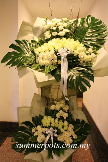 Condolence Stand 119