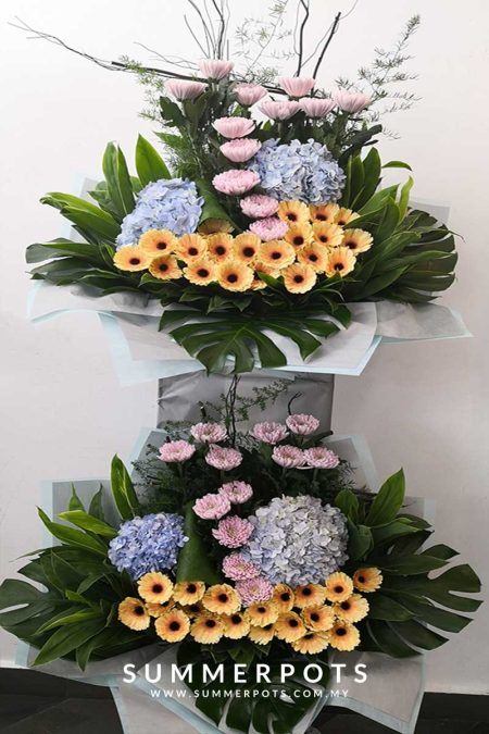 Condolence Stand 156