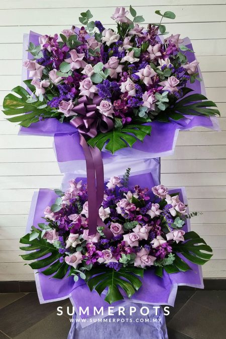 Condolence Stand 261