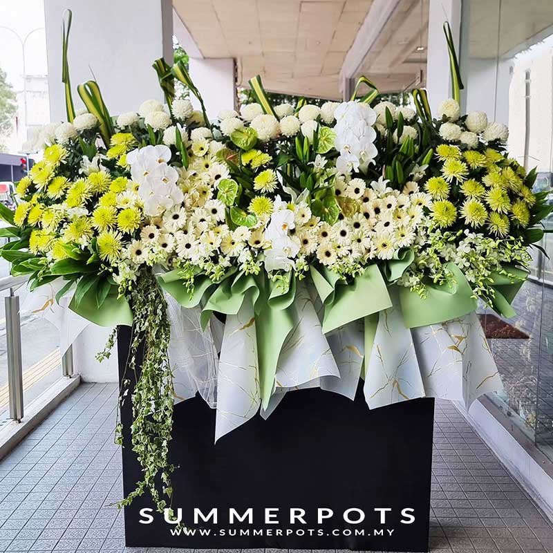 Condolence Stand 269